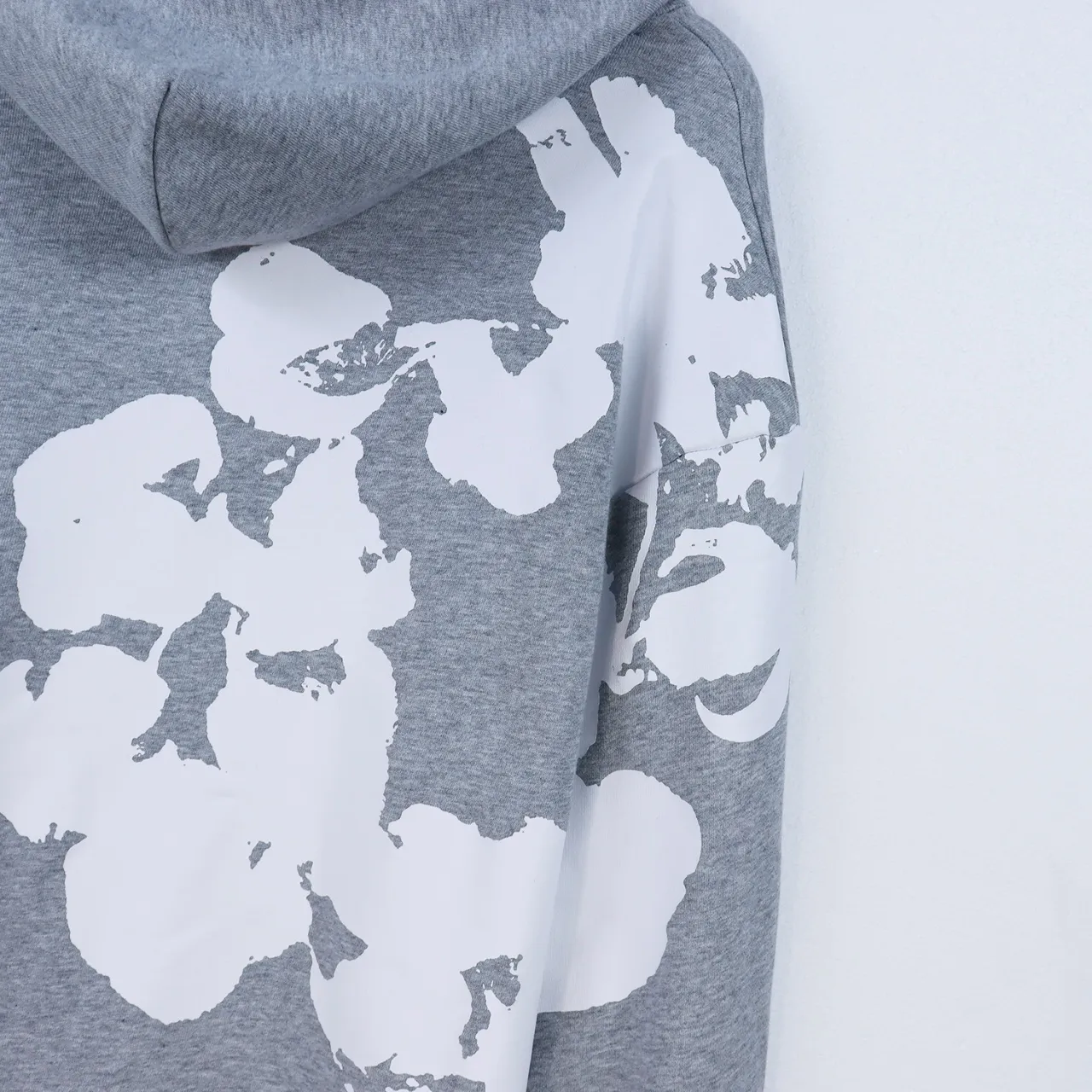 Style number: 5671 Fabric: 380g terry Real stock DENIM TEARS main line kapok sweatshirt oversized garland hoodie Color: black gray purple code number: S M L XL